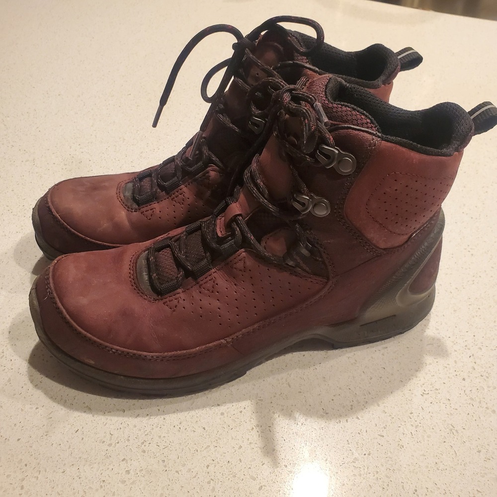 ECCO Hiking Boots Womens 6 Burgundy Gore-Tex Leather Mid Top Trail 823583-51513